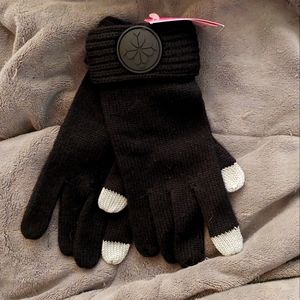 Kate Spade Logo Waffle Gloves